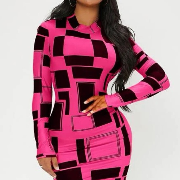Vibrant Barbiecore Pink Geo Print Bodycon - Picture 14 of 16